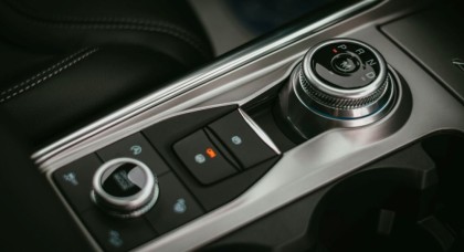 Auto Hold Nedir, Ne İşe Yarar?